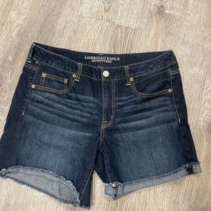 American Eagle mid rise shorts size 12